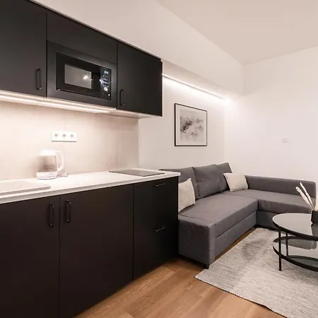 E23 - Grand Boulevard Design Loft - Location By Bqa *