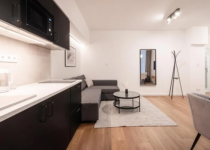 E23 - Grand Boulevard Design Loft - Location By Bqa Apartament Budapesta