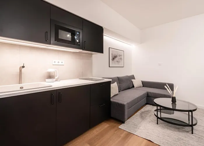 E23 - Grand Boulevard Design Loft - Location By Bqa *