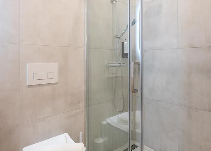 E23 - Grand Boulevard Design Loft - Location By Bqa Apartament *