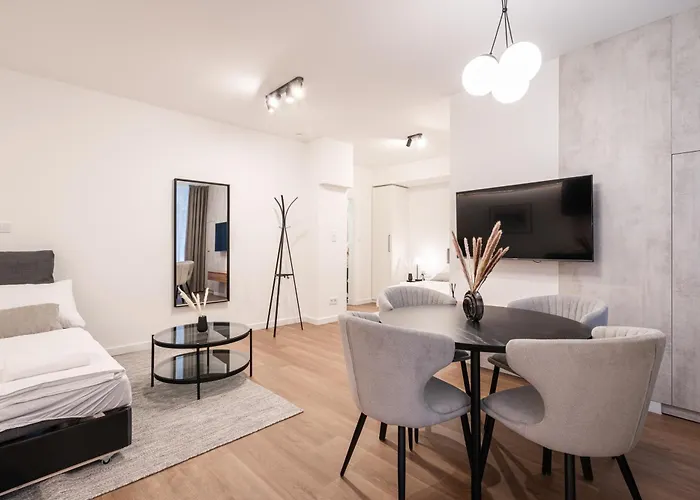 E23 - Grand Boulevard Design Loft - Location By Bqa * Budapesta