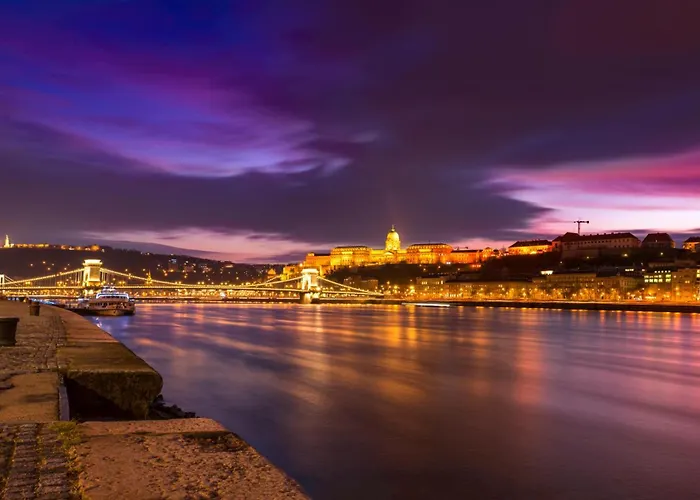 E23 - Grand Boulevard Design Loft - Location By Bqa Apartament