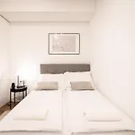 E23 - Grand Boulevard Design Loft - Location By Bqa *