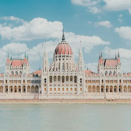 E23 - Grand Boulevard Design Loft - Location By Bqa