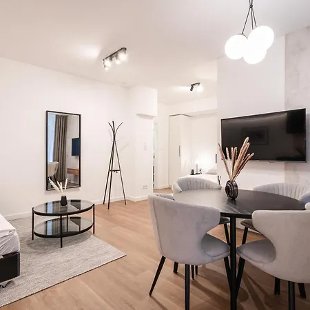 E23 - Grand Boulevard Design Loft - Location By Bqa * Boedapest
