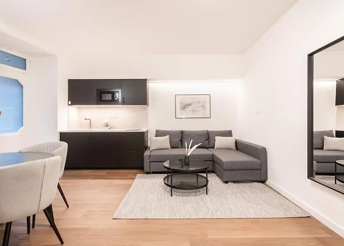 E23 - Grand Boulevard Design Loft - Location By Bqa * Budapest